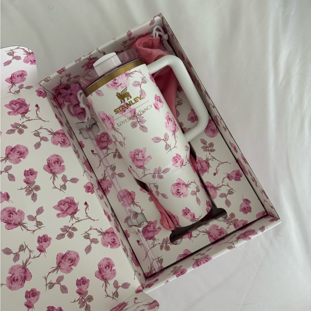 Love Shack Fancy Stanley Quencher 40 oz in Ribbon Rosa (New with box)